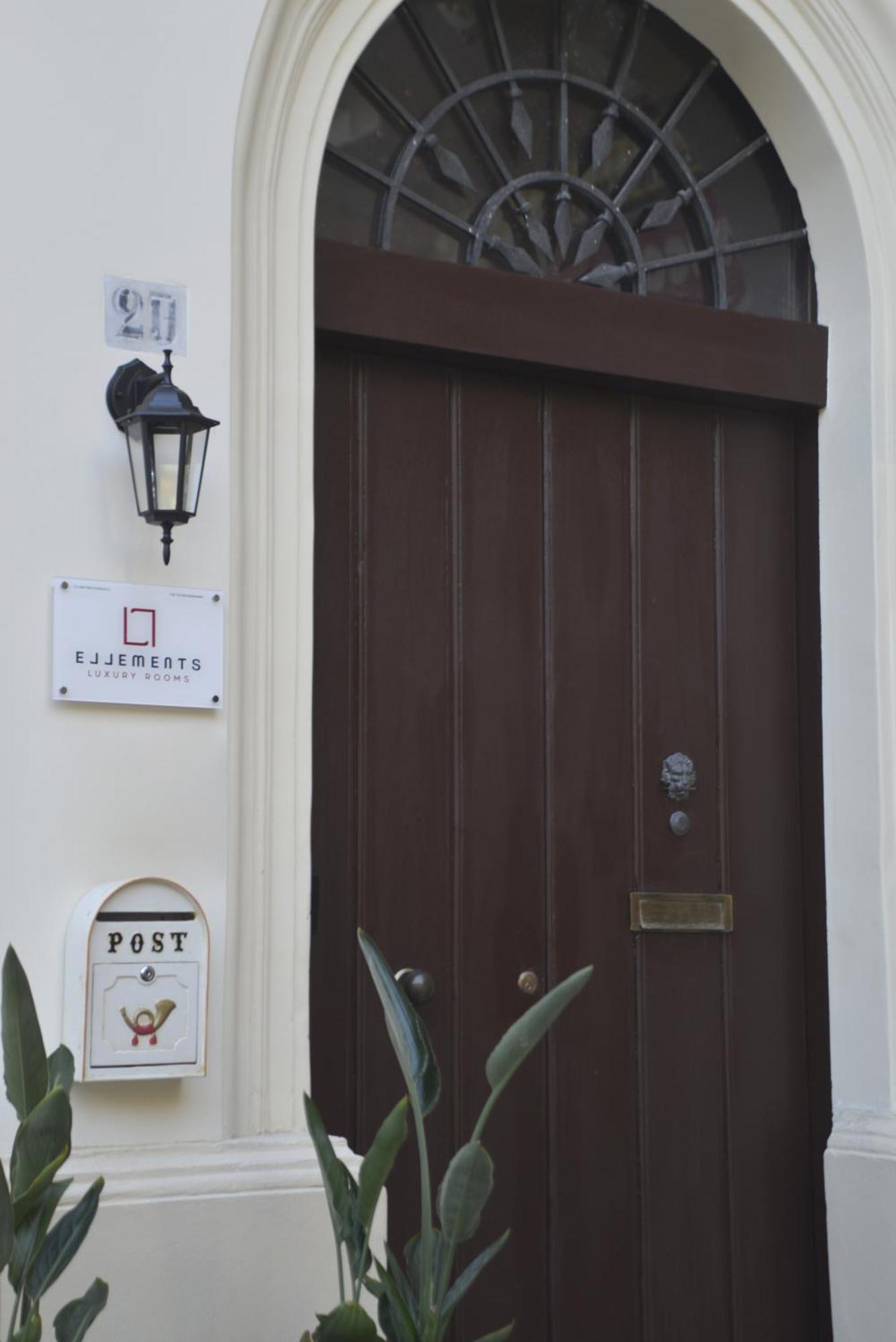 Ellements - Luxury Rooms Brindisi Zewnętrze zdjęcie